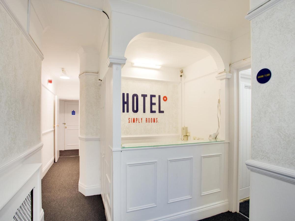 OYO Brunel Hotel Uxbridge Exterior foto